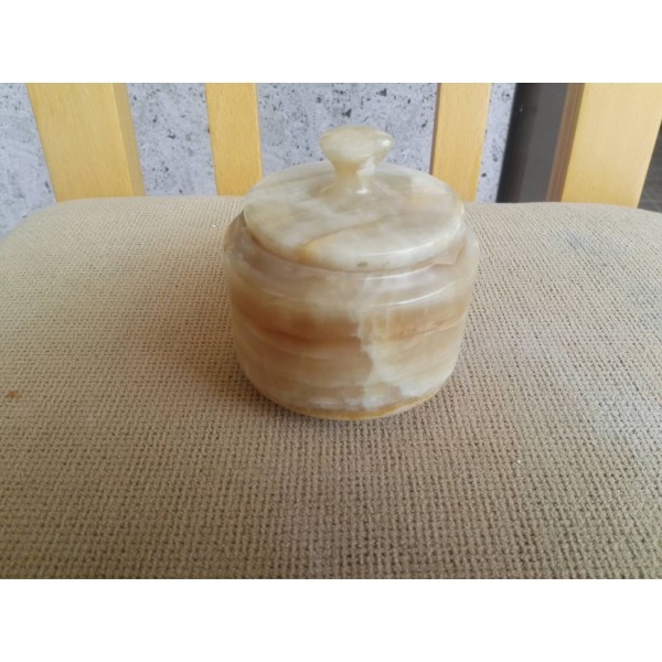 Кутийка от кафяв мрамор - 2182