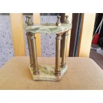 Декорация от зелен мрамор и месинг - 2225