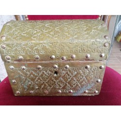 Много старо малко съндъче от месинг - 2295