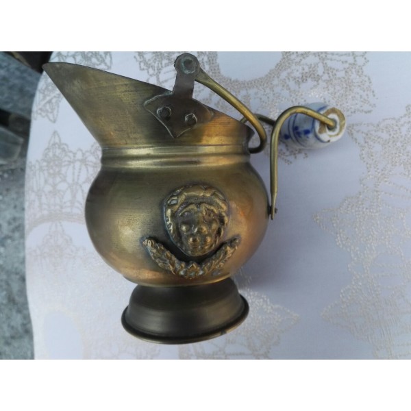 Медна ледарка с гербове  и порцелан - 1850