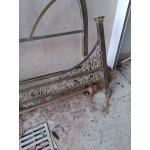 Много старо месигово плътно легло Франциа с много декорации - 6843
