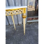 Венециански триъгълен комод с мрамор - 6605