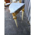 Венециански триъгълен комод с мрамор - 6605