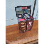 Китайска музикална курия с ключ, свири но няма фигурата - 6302