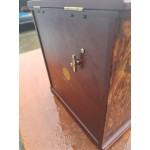 Китайска музикална курия с ключ, свири но няма фигурата - 6302