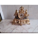 Среден каминен часовник Франция, месинг в два цвята, работи с кварцов механизъм с батерия - 5779
