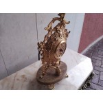 Среден месингов часовник Франция с цветен мрамор, ключ и оригинален механизъм 5784