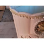 Много красива порцеланова кутия  с дрекорация от полускъпоценни камъни, без забележки - 4591