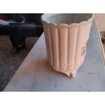 Много красива порцеланова кутия  с дрекорация от полускъпоценни камъни, без забележки - 4591