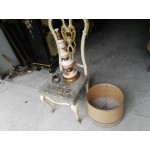 Настолна голяма лампа месинг и порцелан, шапка от кожа и бродерия - 4141