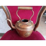 Среден френски стар чайник с месингова декорация - 2728