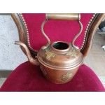 Среден френски стар чайник с месингова декорация - 2728