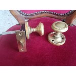 Месингови топки за врата в комплект с оригиналния механизъм - 2474